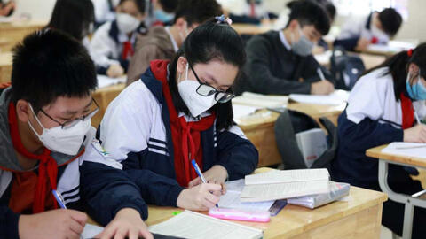 Mặt trận Tổ Quốc nghi ngờ khi số phiếu đồng ý tăng học phí cao bất thường