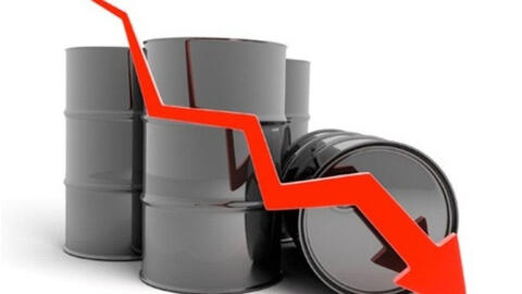 Đồng USD phục hồi, giá dầu giảm mạnh
