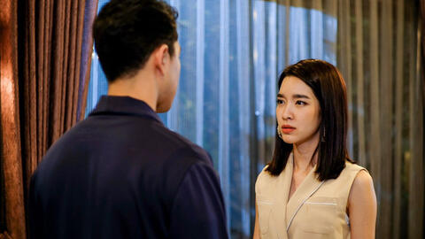 Phát hiện bạn trai cho vợ cũ khoản tiền lớn, cô gái đăng đàn kêu than nhưng lại nhận cái kết ê chề