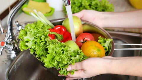 Có thể khử độc tố trên rau củ quả?