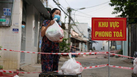 TP.HCM siết Chỉ thị 16 thêm 2 tuần, người dân khu phong tỏa chỉ ra ngoài 2 lần/tuần mua nhu yếu phẩm