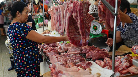 Giá lợn hơi giảm xuống còn 75.000 đồng/kg