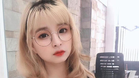 Mèo 2k4, streamer Liên Quân xinh đẹp của V-Gaming là ai?