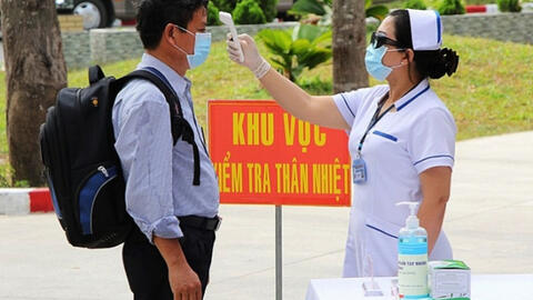 Các doanh nghiệp tái khởi động chế độ phòng dịch