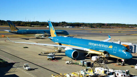 COVID-19 khiến Vietnam Airlines lỗ hơn 2.600 tỉ đồng trong 3 tháng