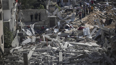 Israel tiến hành hàng trăm đợt không kích ở Dải Gaza