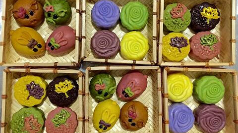Bánh Trung thu handmade bị thả nổi chất lượng