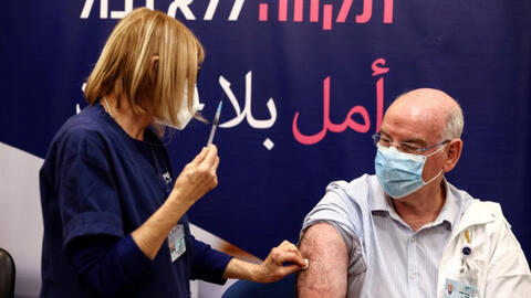 Chuyên gia Anh: 'Chưa có lý do chính đáng để tiêm liều vaccine thứ tư'