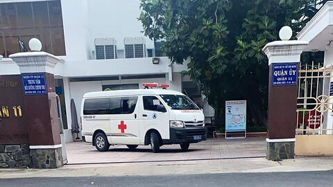Phong tỏa UBND quận 11 do liên quan đến ca nghi nhiễm COVID-19