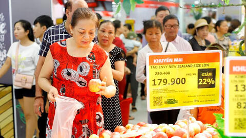 Thực phẩm tươi sống tại các siêu thị ở TP.HCM tiếp tục giảm giá