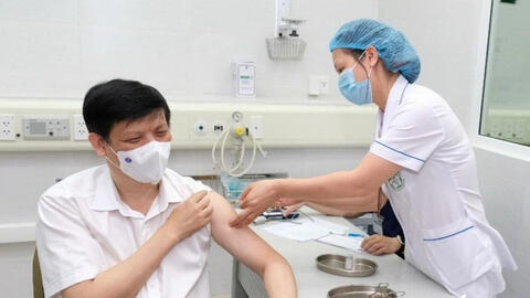 Bộ trưởng Bộ Y tế: "Trong cuộc chiến không tiếng súng này chúng ta không được chùn bước"