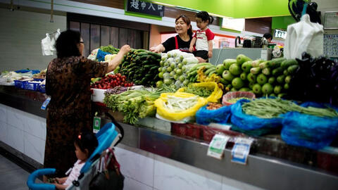 Trung Quốc kêu gọi người dân dự trữ nhu yếu phẩm hàng ngày