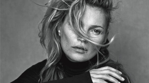 Kate Moss chia sẻ về cơ thể "siêu gầy": cảm thấy như trở thành “vật tế" cho nhiều người