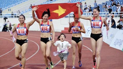 Những bà mẹ vô địch