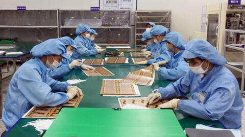 Từ 9/5, các tỉnh thành sẽ tập trung hỗ trợ lao động tự do, lao động dừng hợp đồng