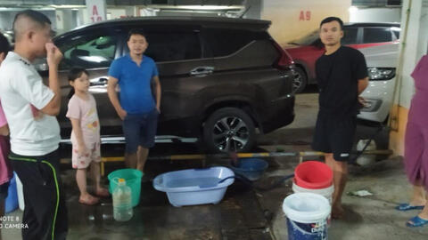 Cư dân Khu đô thị Thanh Hà tiếp tục mất nước vào giờ cao điểm khiến mọi sinh hoạt bị đảo lộn