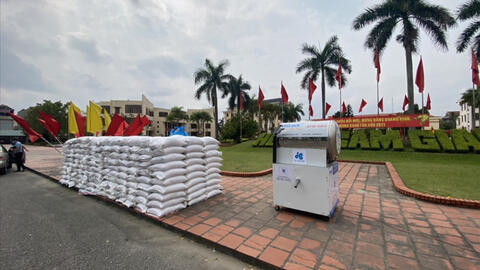 Cây ATM gạo tiếp sức người dân chống dịch đã được lắp tại huyện Cẩm Giàng, Hải Dương