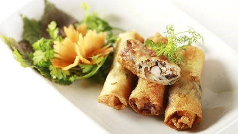 Món ngon mỗi ngày: Hướng dẫn làm chả giò thịt heo khoai môn