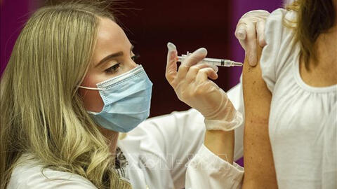 Mỹ nghiên cứu mức độ an toàn của vaccine ngừa COVID-19 với thai phụ, sản phụ