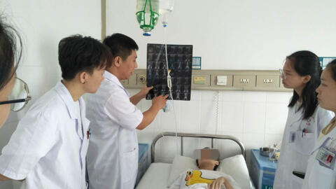 Cô gái vỡ thận vì sử dụng thứ nhiều người dùng để giảm đau nhức, mệt mỏi