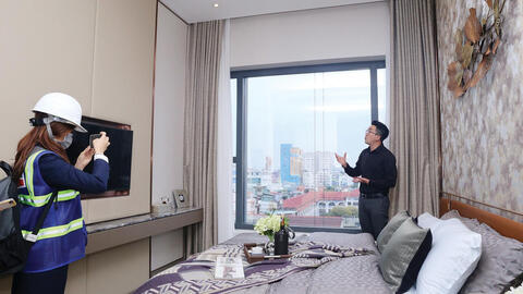 Nhà đầu tư địa ốc chờ cơ hội xuống tiền