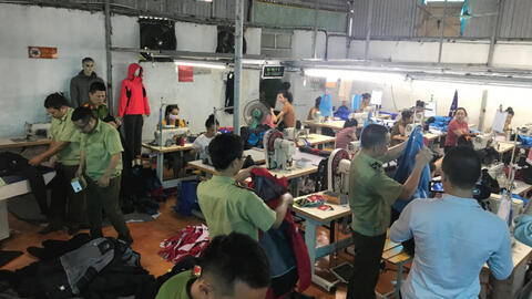 Chuyển hồ sơ vụ làm giả áo The North Face sang cơ quan công an