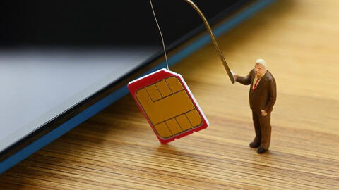 Tưởng được nâng cấp lên sim 4G, nhiều người mất sạch tiền trong tài khoản