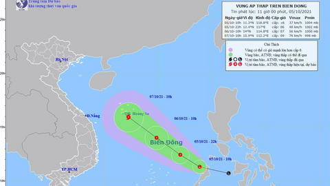 Áp thấp vào Biển Đông, sắp mạnh thành bão, miền Trung mưa to