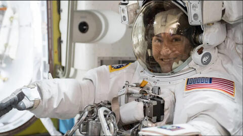 NASA tái khởi động dự án đi bộ đầu tiên trong không gian của những nữ du hành gia