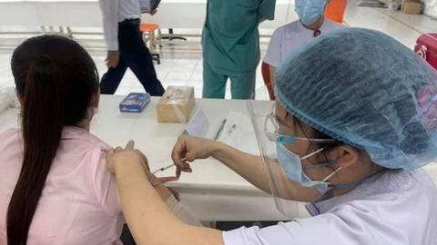 Hà Nội phân bổ 1 triệu liều vắc xin Sinopharm như thế nào?