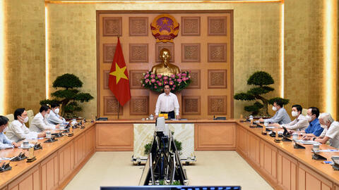 Thủ tướng: ''Không thể sử dụng biện pháp cách ly, phong tỏa mãi được''