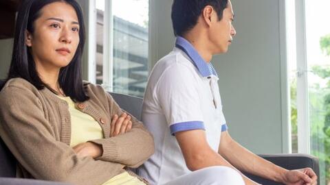 Phụ nữ sau khi ngoại tình thường có 4 dấu hiệu này, không "lệch" đi đâu được