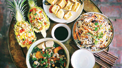 Cỗ chay chùa Phụng Thánh