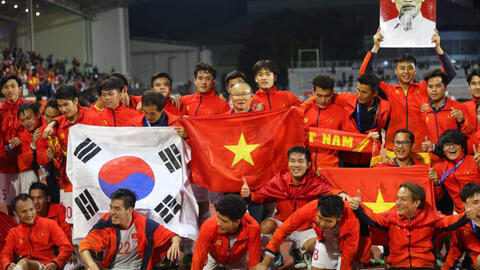 Thủ tướng mở tiệc mừng chiến thắng của bóng đá Việt Nam ở SEA Games 30