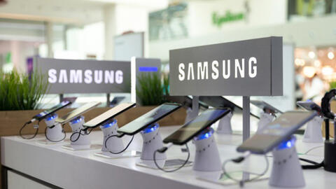 Sau Apple, Samsung tạm đóng cửa hàng lớn nhất tại Trung Quốc