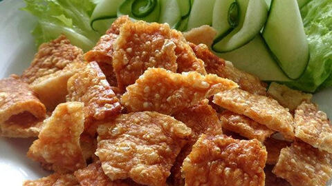 Món ngon mỗi ngày: Cách làm da heo chiên giòn không cần phơi nắng