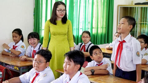 Thưởng tết cho giáo viên: Có nơi chỉ 500.000 đồng, có nơi lên đến hàng chục triệu đồng
