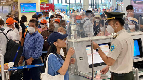 Sân bay Nội Bài thí điểm nhận diện khuôn mặt khách làm thủ tục bay