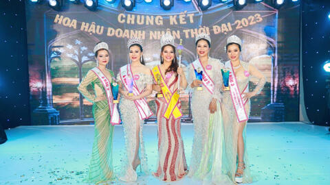 Doanh nhân Lê Thị Hằng Nga đăng quang ngôi vị Á hậu 1 cuộc thi Hoa hậu Doanh nhân Thời đại 2023