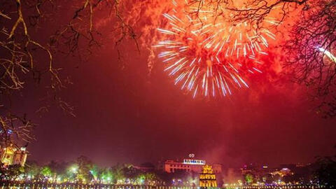 Tết Dương lịch 2021, Hà Nội bắn pháo hoa tầm cao ở ba điểm