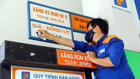 Giá xăng có thể tăng thêm ít nhất 1.000 đồng/lít vào ngày mai