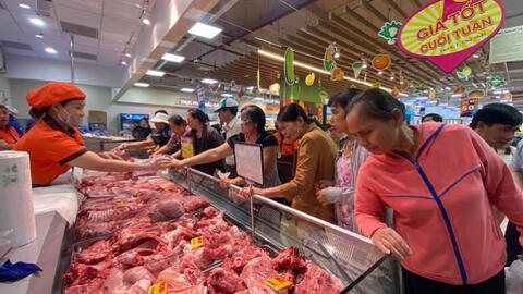Bộ Tài chính nói về giải pháp cho tình trạng xăng giảm liên tục, hàng hóa vẫn tăng giá
