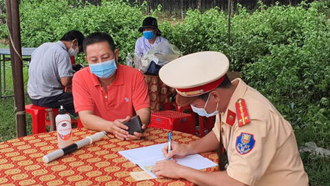 Bí thư và chủ tịch phường ở Vũng Tàu bị tạm đình chỉ vì chống dịch thiếu sâu sát
