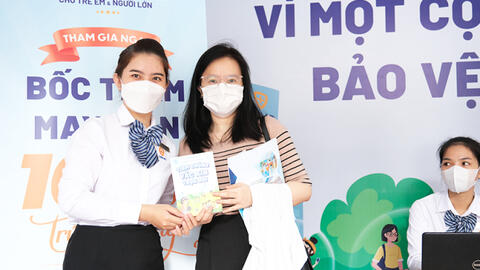 Việt Nam lần đầu có sách về “Tiêm chủng vắc xin trọn đời”