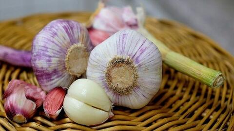 7 lý do vì sao bạn nên ăn tỏi mỗi ngày