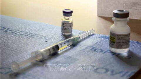 Pfizer và BioNTech đề nghị FDA cấp phép đầy đủ cho vaccine chung
