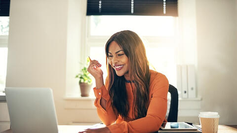 Làm việc online là xu hướng mới hậu Covid-19