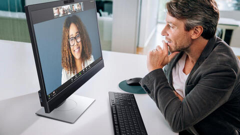 Ứng dụng Zoom chuyển dữ liệu cuộc gọi video về Trung Quốc