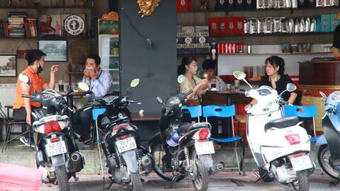 Sài Gòn nhộn nhịp trở lại