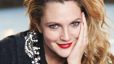 Sau ánh hào quang: Drew Barrymore và sự trở mình từ vực thẳm